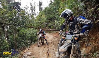 cross-jungle-motorbike-tour-vietnam